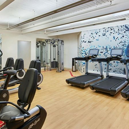 Sheraton Portland Airport Hotel Bagian luar foto