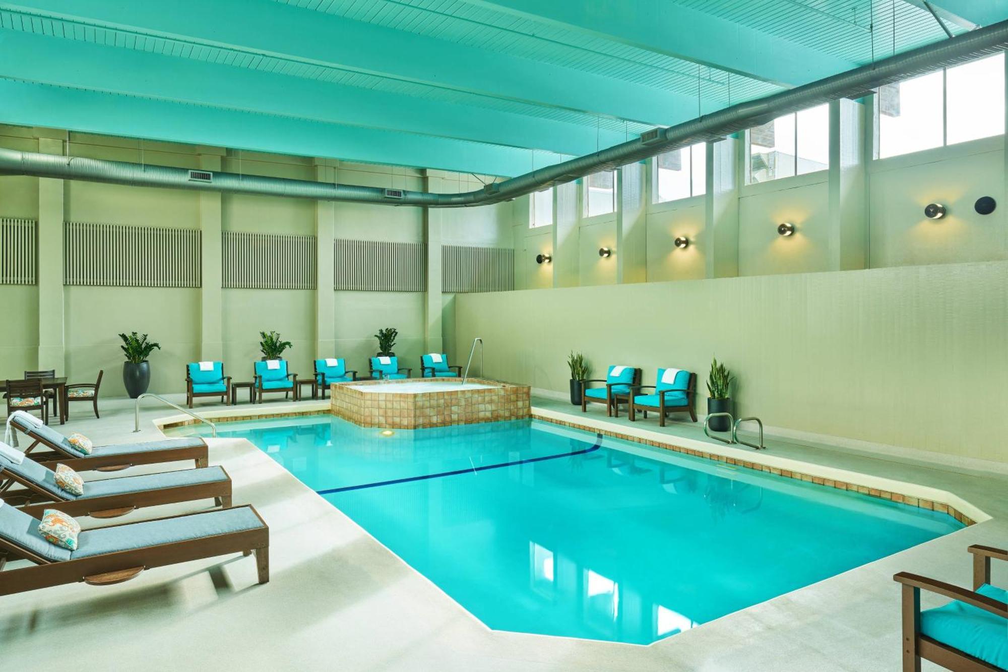 Sheraton Portland Airport Hotel Bagian luar foto