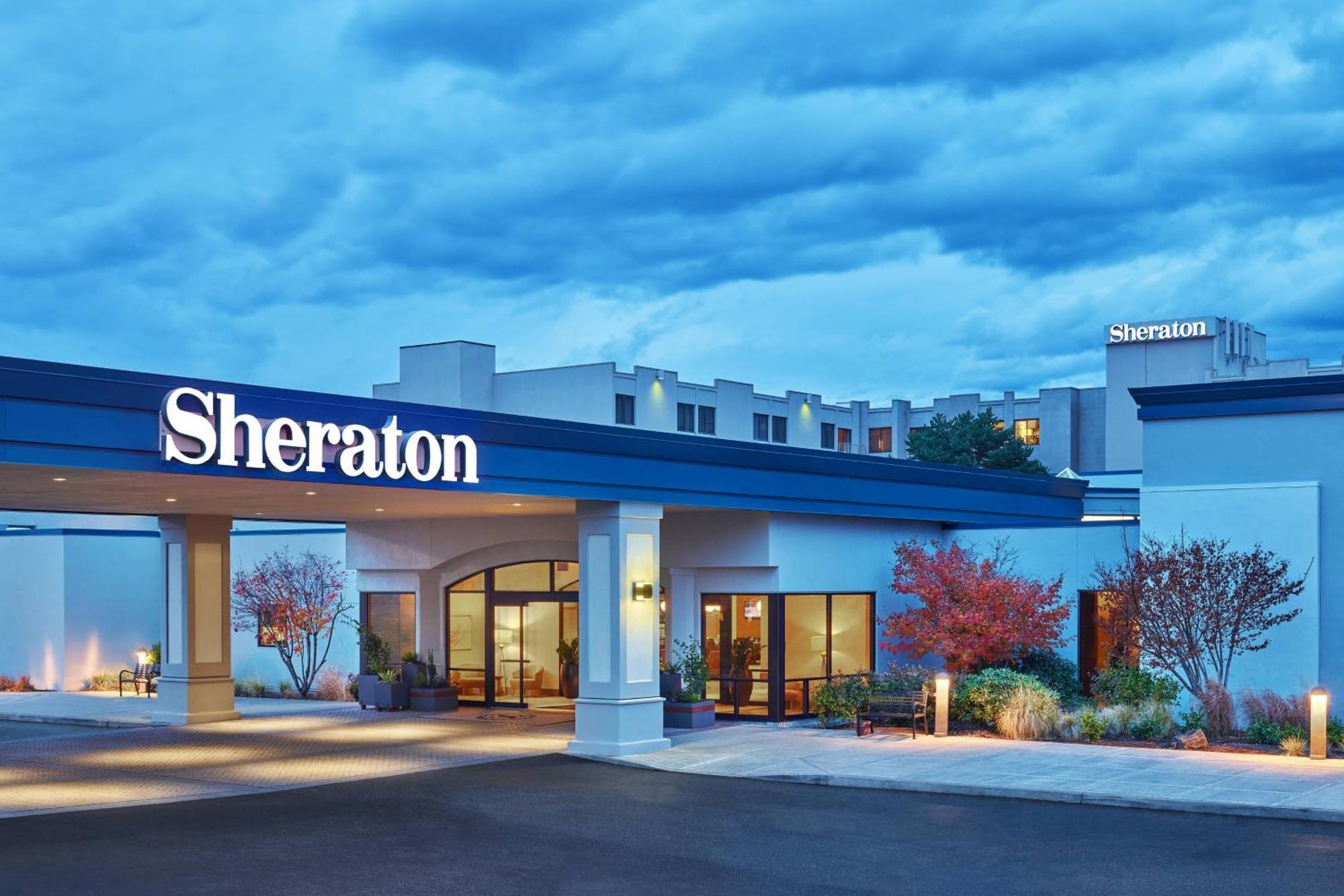 Sheraton Portland Airport Hotel Bagian luar foto
